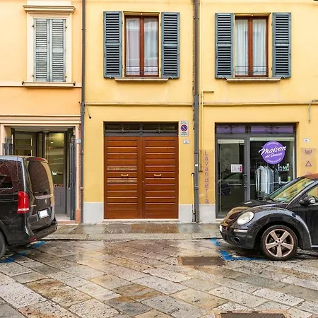 Lejlighed Large With 2 Bedrooms In The Historic Center Reggio Emilia