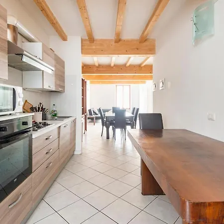 Large With 2 Bedrooms In The Historic Center Lejlighed Reggio Emilia