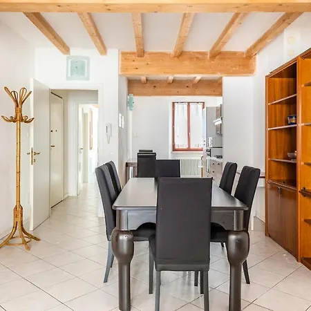Large With 2 Bedrooms In The Historic Center *