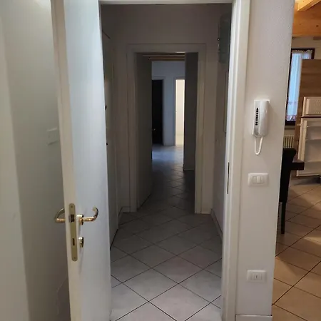 아파트 Large With 2 Bedrooms In The Historic Center *